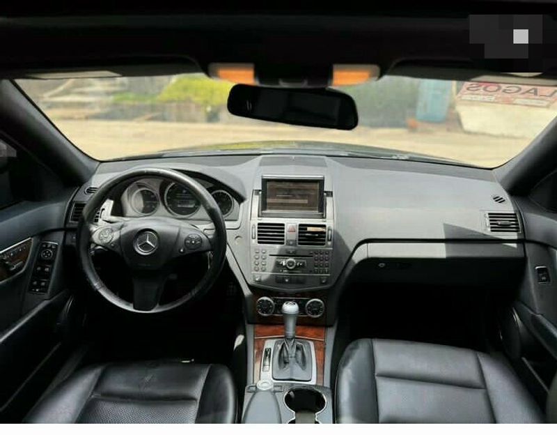 Thumbnail 3 of 2011 Mercedes-Benz C-Class